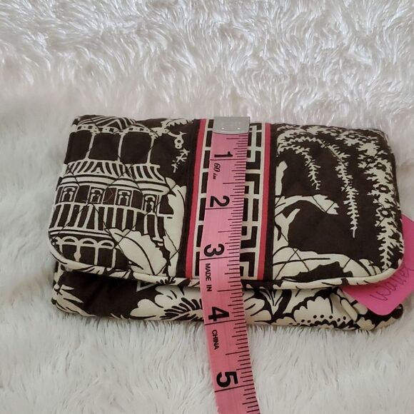 VERA BRADLEY Wallet  - Picture 8 of 8